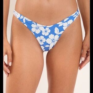 BLACKBOUGH , size L, bottom part only Hawaiian 🌺 flower, blue